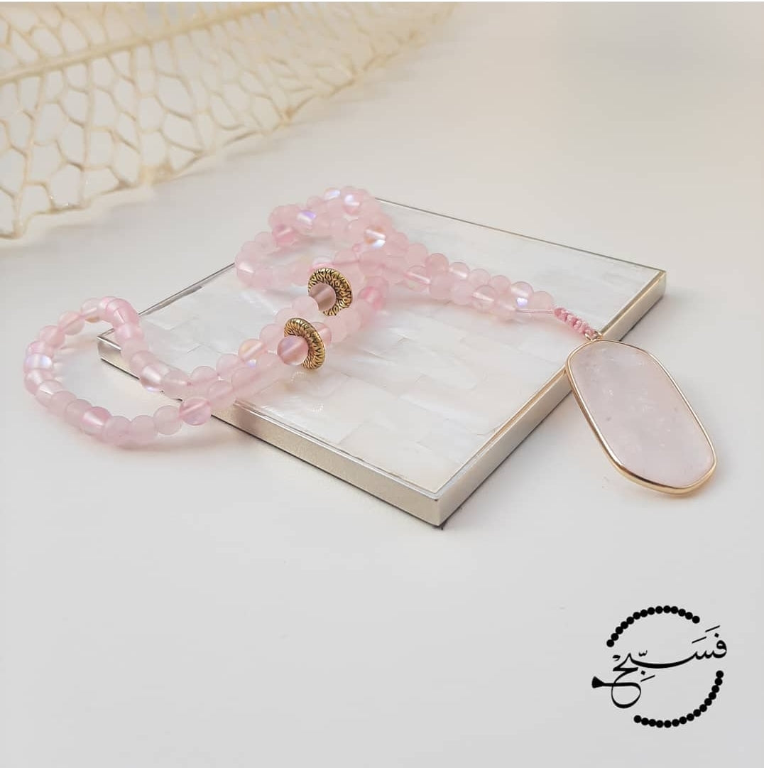 A gorgeous combination of natural rose quartz and pink moonstone. If you like pink, this is the tasbih for you!  Comes packaged in a luxurious pouch and a gift box.  99 beads